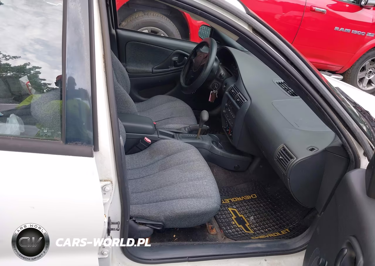 2004 Chevrolet Cavalier VIN:1G1JC52F547128203 - 5
