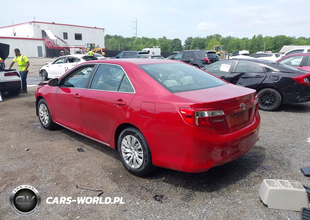2013 Toyota Camry Le VIN:4T1BF1FK7DU669821 - 3