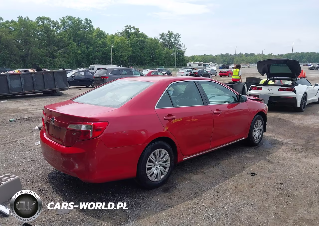 2013 Toyota Camry Le VIN:4T1BF1FK7DU669821 - 4