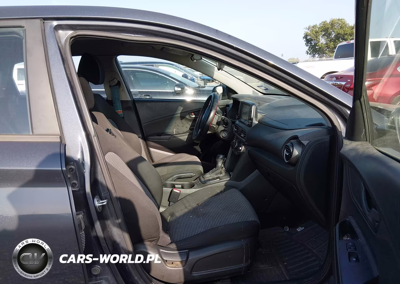 2019 Hyundai Kona Se VIN:KM8K12AA2KU271240 - 5