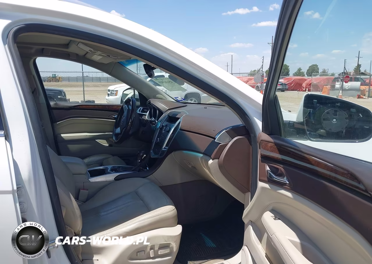 2010 Cadillac Srx Luxury Collection VIN:3GYFNAEY8AS638338 - 5
