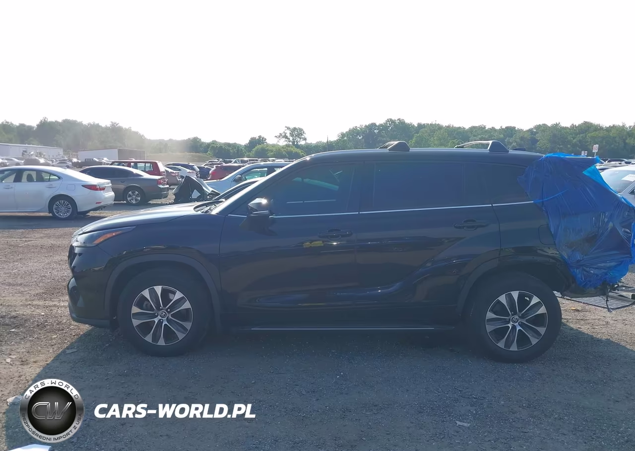2022 Toyota Highlander Xle VIN:5TDGZRBH3NS178677 - 15