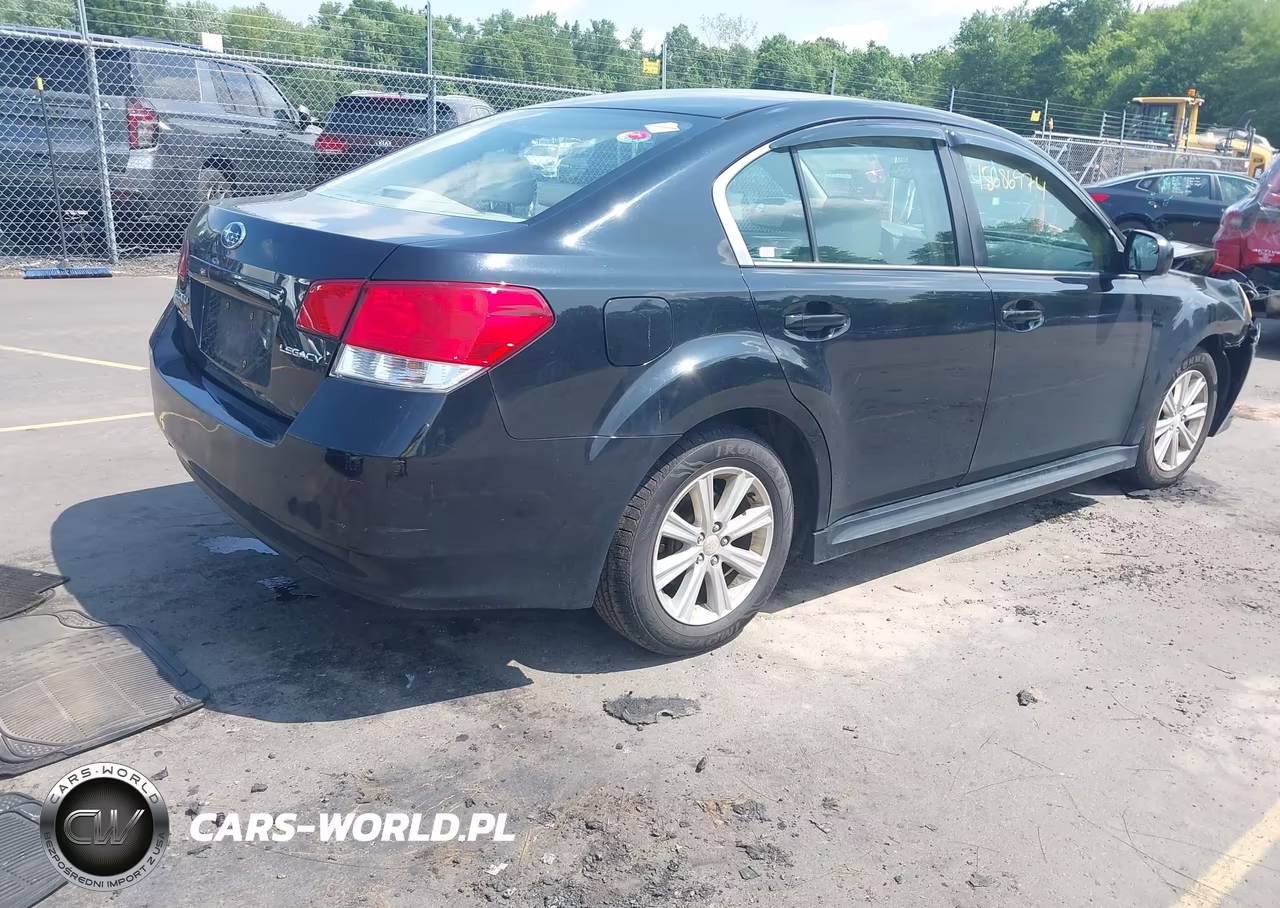 2010 Subaru Legacy 2.5I Premium VIN:4S3BMCC65A3238392 - 4