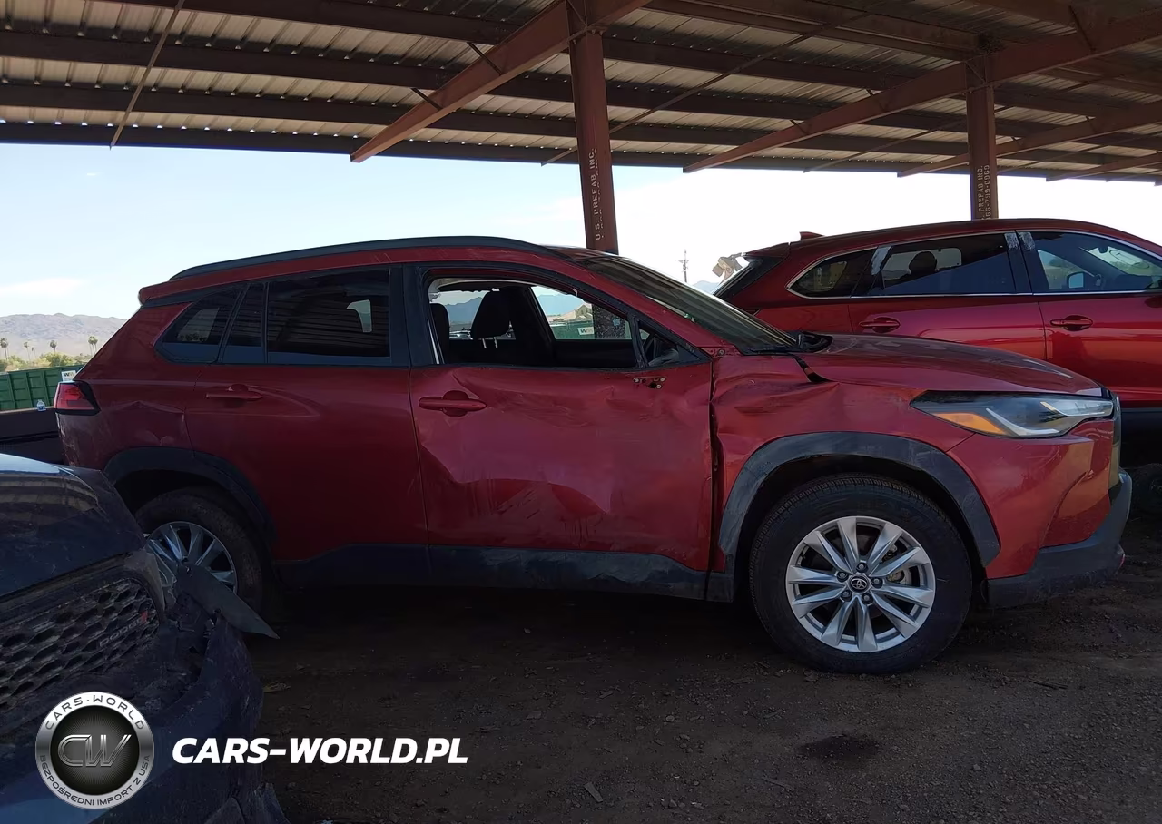 2024 Toyota Corolla Cross Le VIN:7MUCAAAG1RV080324 - 13