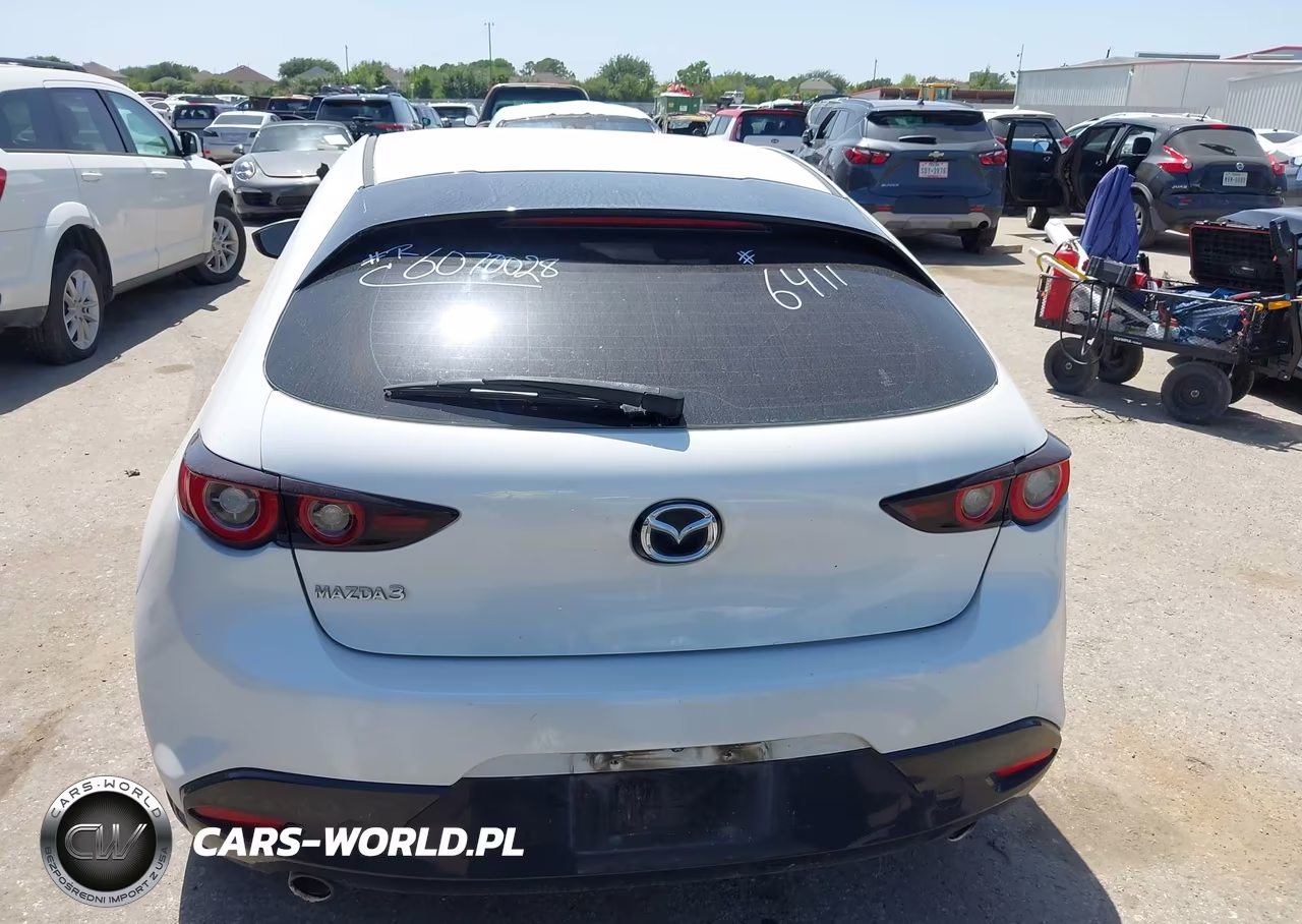 2022 Mazda Mazda3 VIN:JM1BPALL0N1516411 - 16