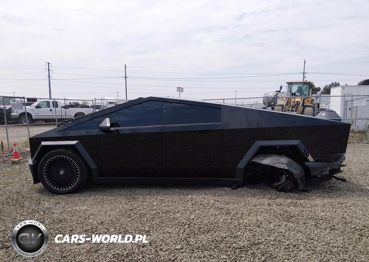 2025 Tesla Cybertruck All-Wheel Drive VIN:7G2CEHEDXSA078146 - 14