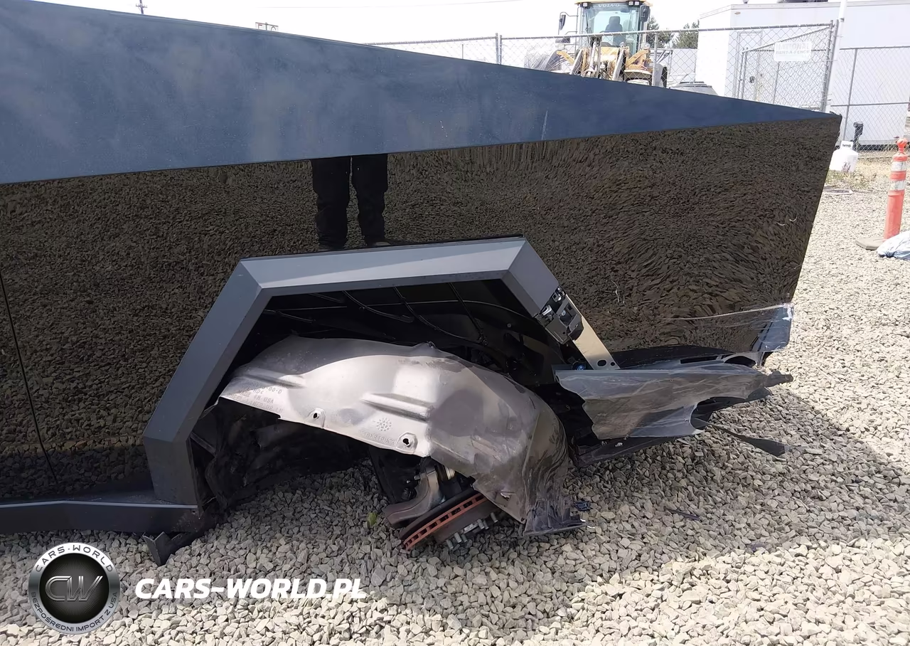 2025 Tesla Cybertruck All-Wheel Drive VIN:7G2CEHEDXSA078146 - 6