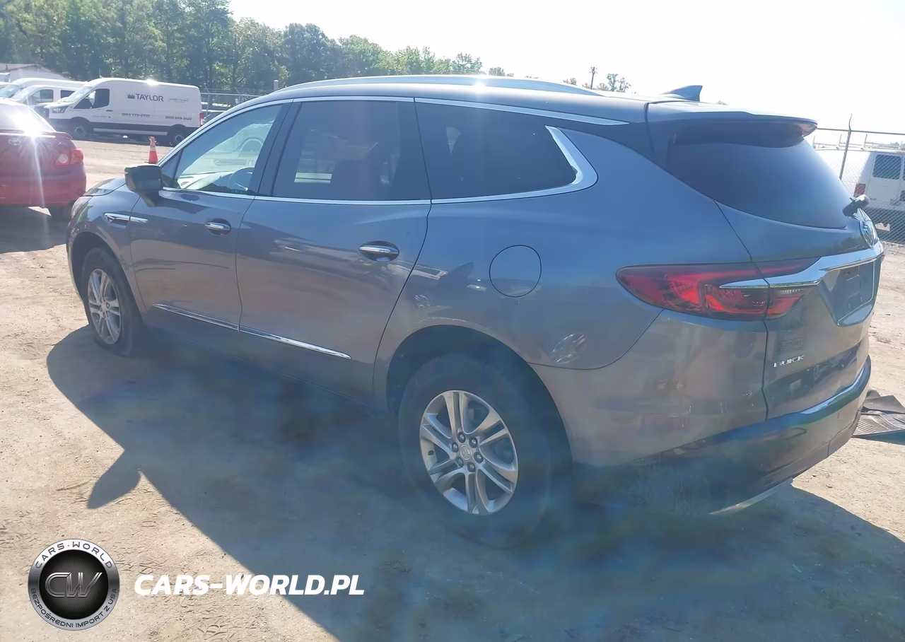 2018 Buick Enclave Essence VIN:5GAEVAKW8JJ227321 - 3