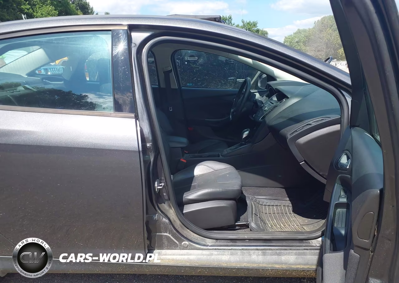 2015 Ford Focus Se VIN:1FADP3F21FL217481 - 5