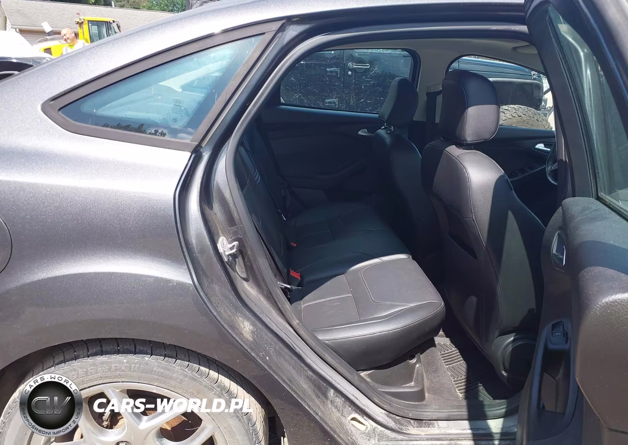 2015 Ford Focus Se VIN:1FADP3F21FL217481 - 8