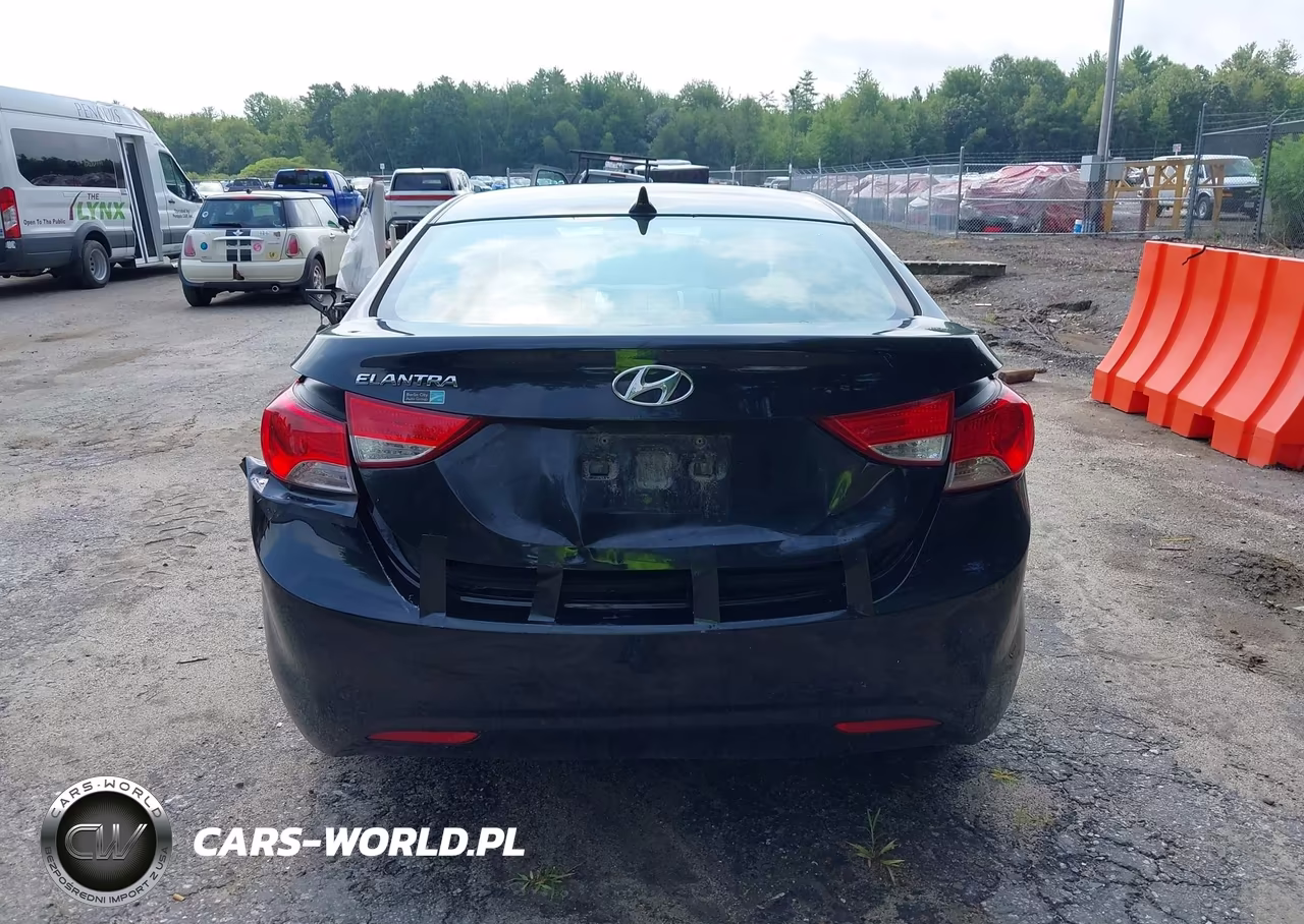 2013 Hyundai Elantra Gls VIN:5NPDH4AE2DH342151 - 15