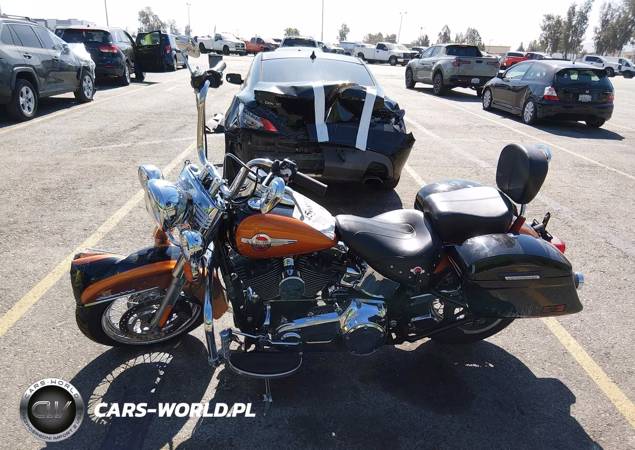 2016 Harley-Davidson Flstc Heritage Softail Classic VIN:1HD1BWV31GB014393 - 13