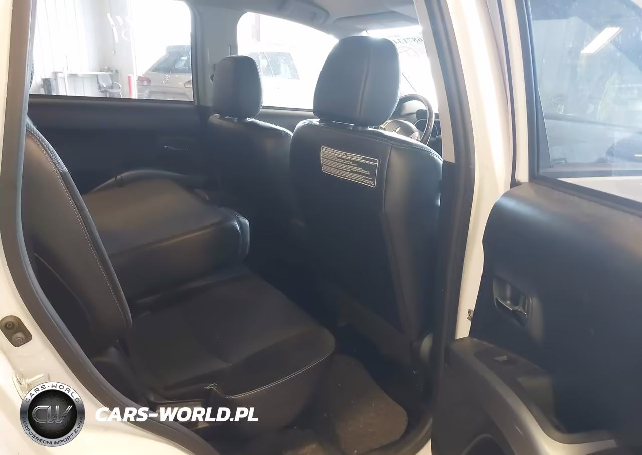 2011 Mitsubishi Outlander Se VIN:JA4JT3AW5BU036952 - 8