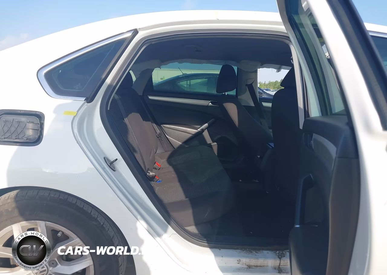 2016 Volkswagen Passat 1.8T S VIN:1VWAT7A3XGC036961 - 8