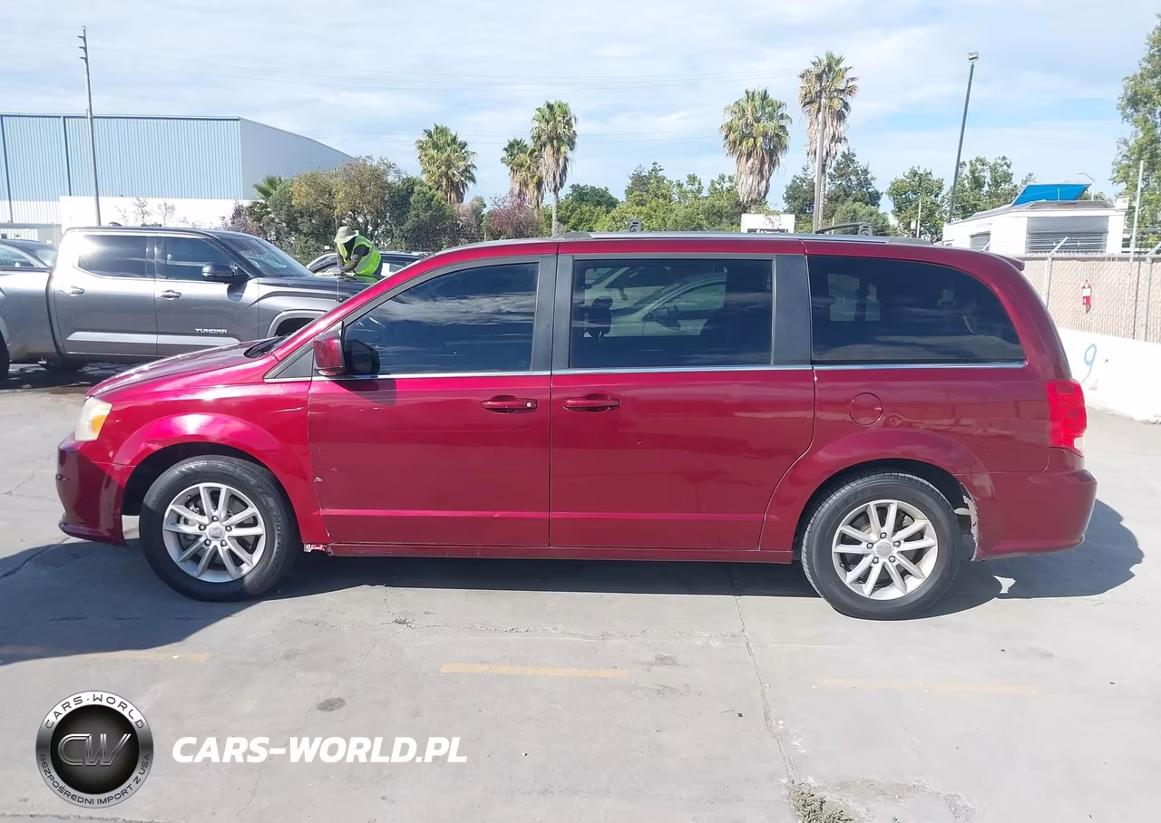 2018 Dodge Grand Caravan Sxt VIN:2C4RDGCG9JR210214 - 14