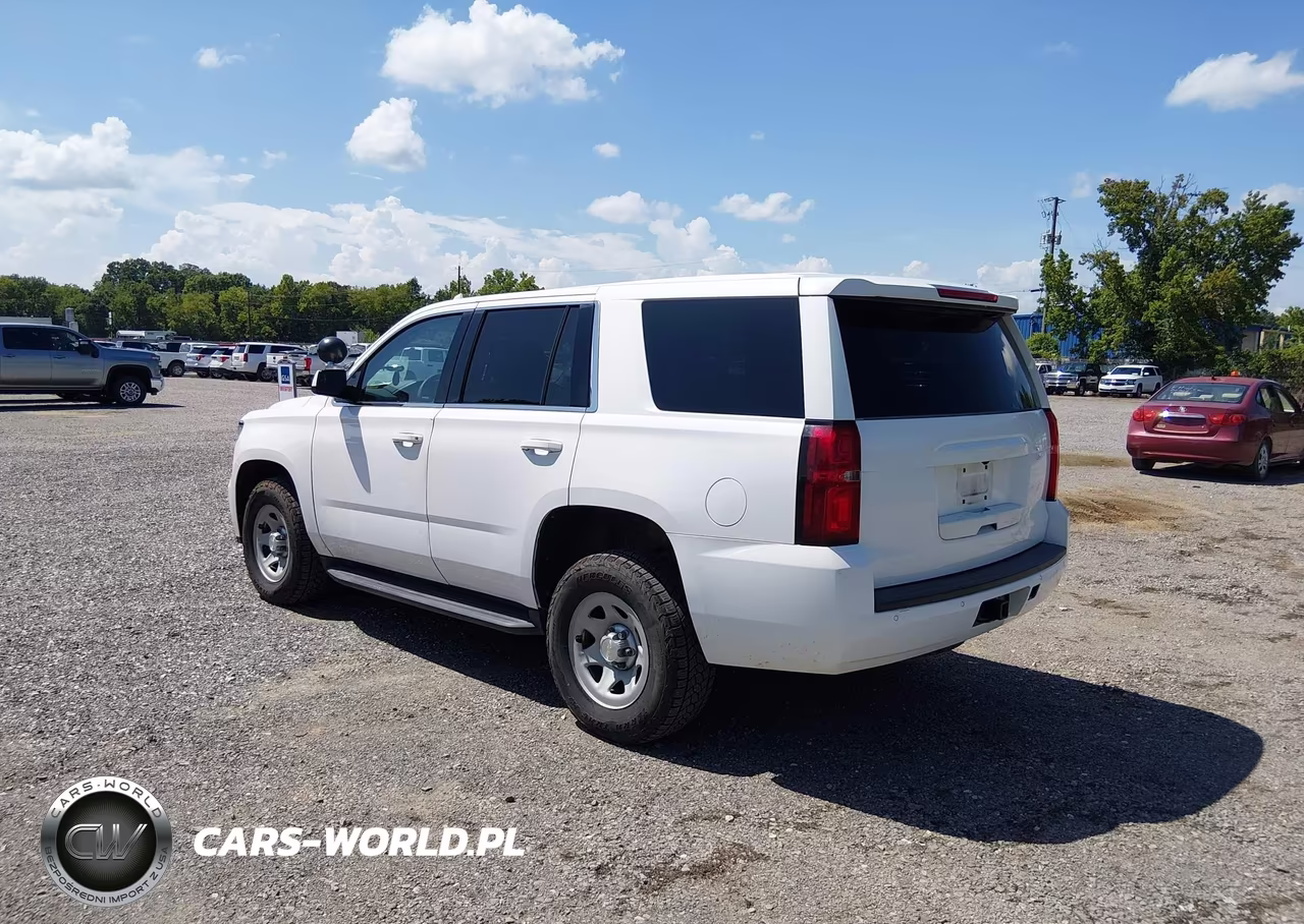 2017 Chevrolet Tahoe Commercial VIN:1GNSKFECXHR317680 - 3