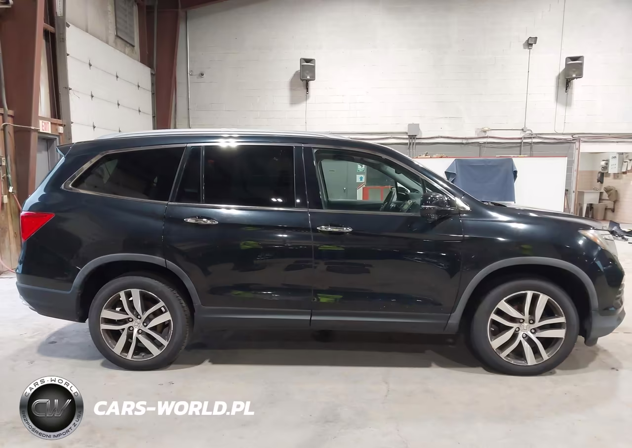 2016 Honda Pilot Touring VIN:5FNYF6H98GB014604 - 13