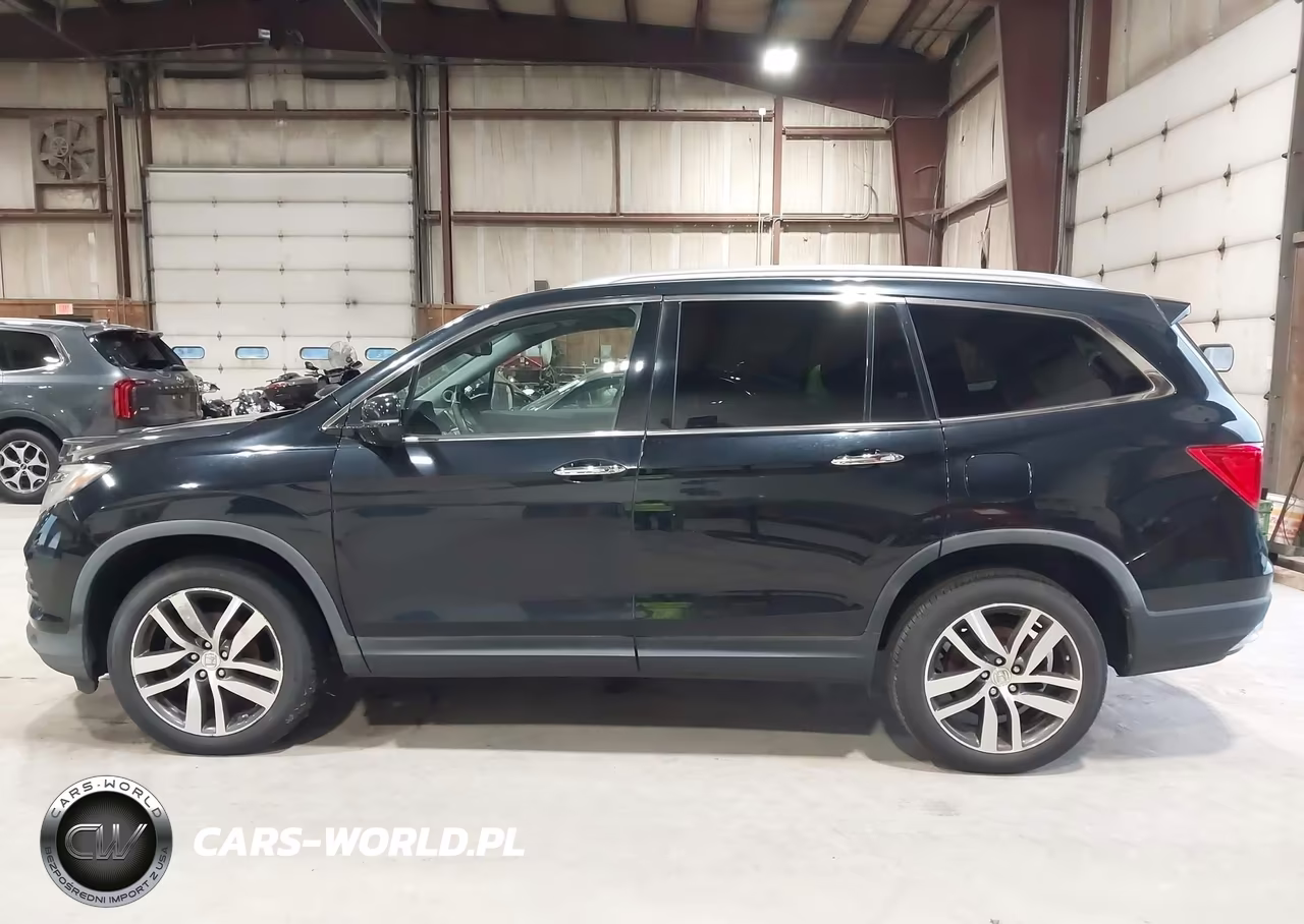 2016 Honda Pilot Touring VIN:5FNYF6H98GB014604 - 14