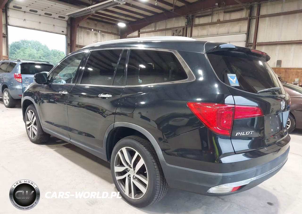2016 Honda Pilot Touring VIN:5FNYF6H98GB014604 - 3