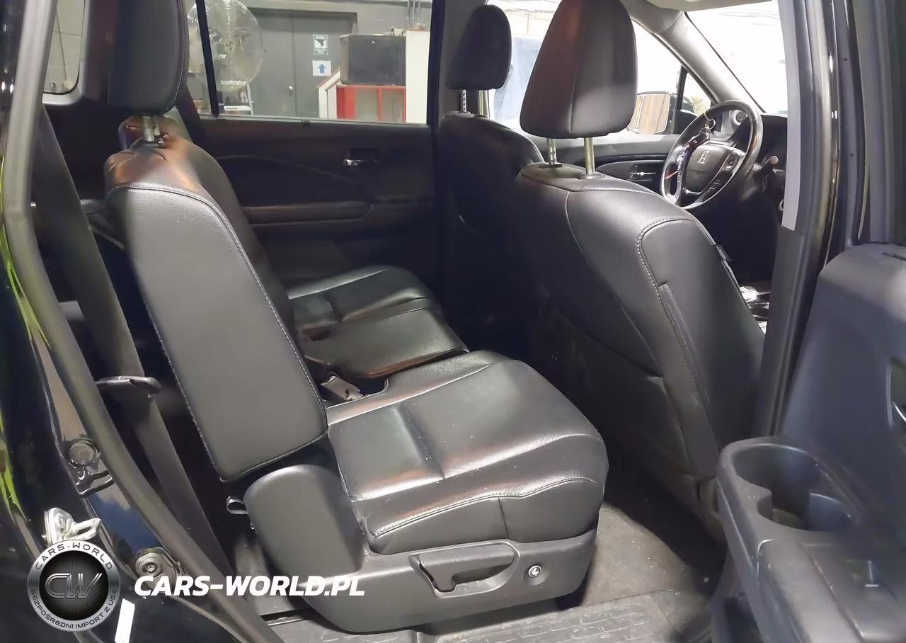 2016 Honda Pilot Touring VIN:5FNYF6H98GB014604 - 8