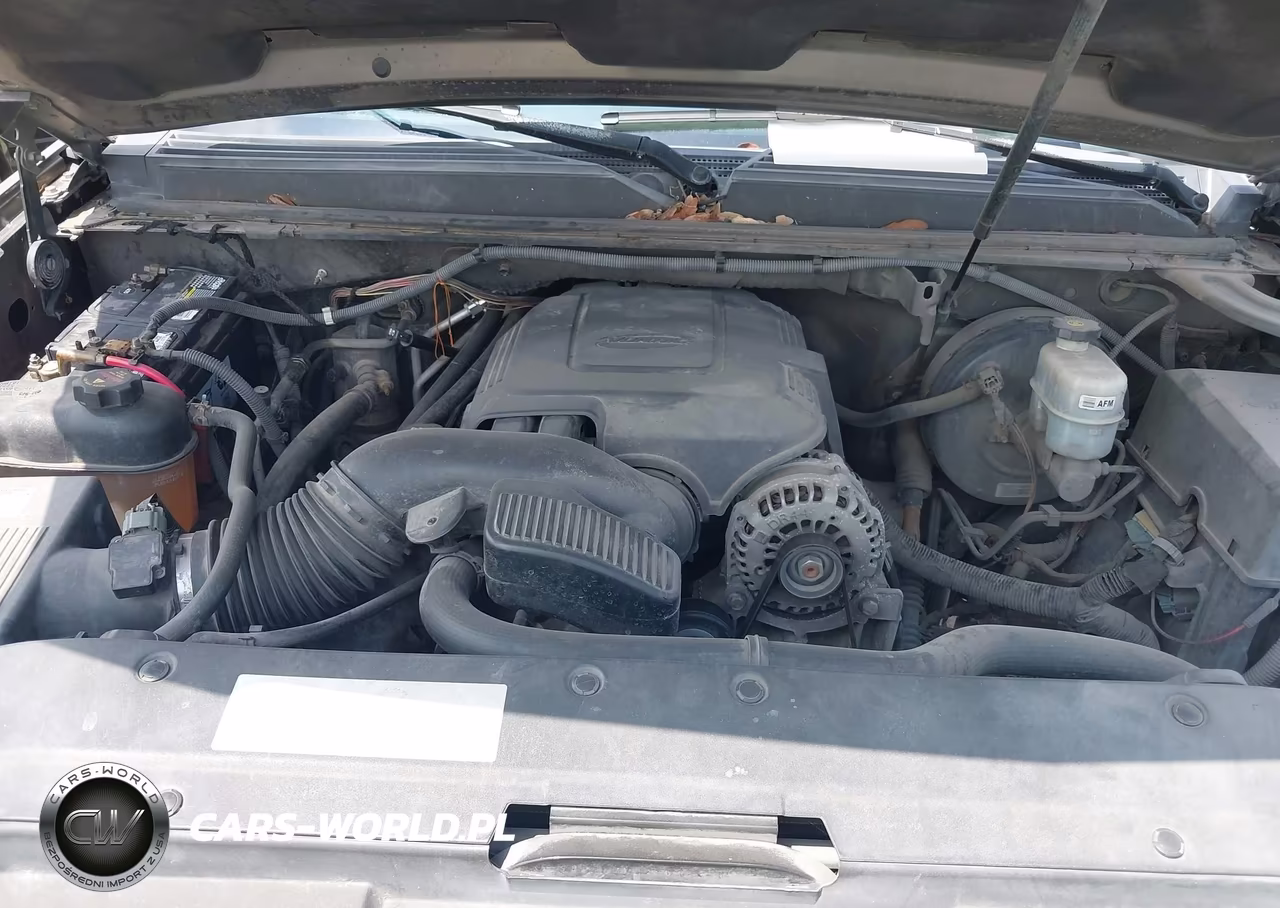 2011 Chevrolet Tahoe Lt VIN:1GNSCBE0XBR151079 - 10