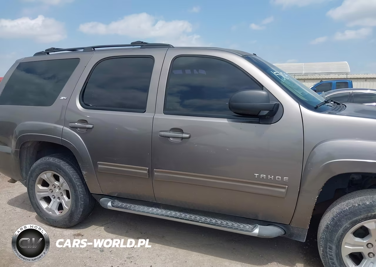 2011 Chevrolet Tahoe Lt VIN:1GNSCBE0XBR151079 - 12