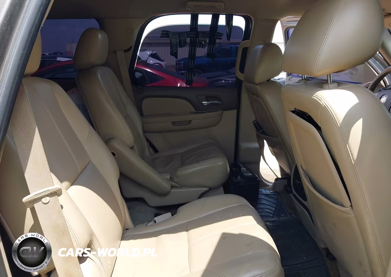 2011 Chevrolet Tahoe Lt VIN:1GNSCBE0XBR151079 - 8