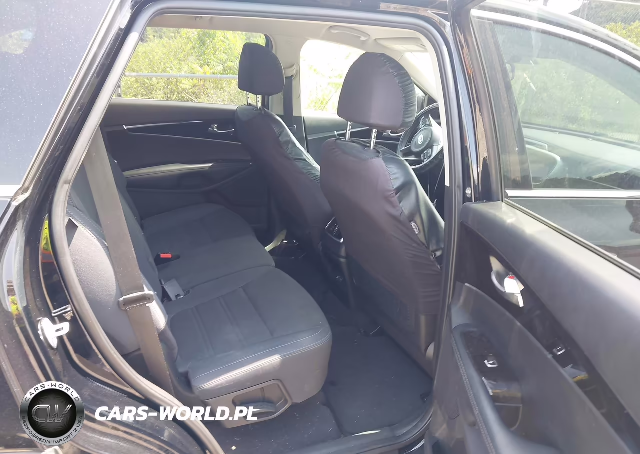 2018 Kia Sorento 2.4L L VIN:5XYPG4A30JG423506 - 8
