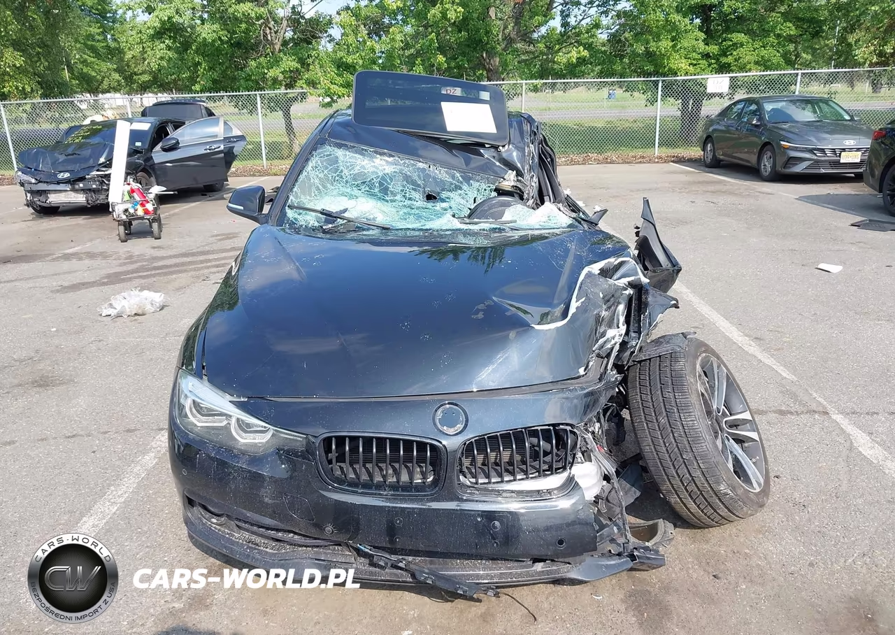 2018 BMW 330I xDrive VIN:WBA8D9C59JA616369 - 12