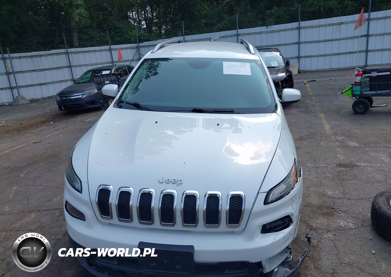 2015 Jeep Cherokee Latitude VIN:1C4PJMCB5FW679365 - 12
