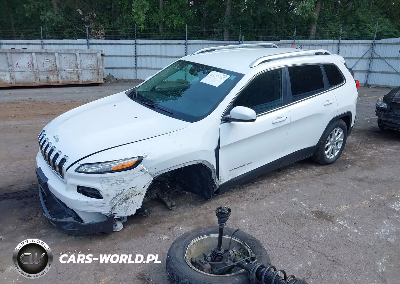 2015 Jeep Cherokee Latitude VIN:1C4PJMCB5FW679365 - 2