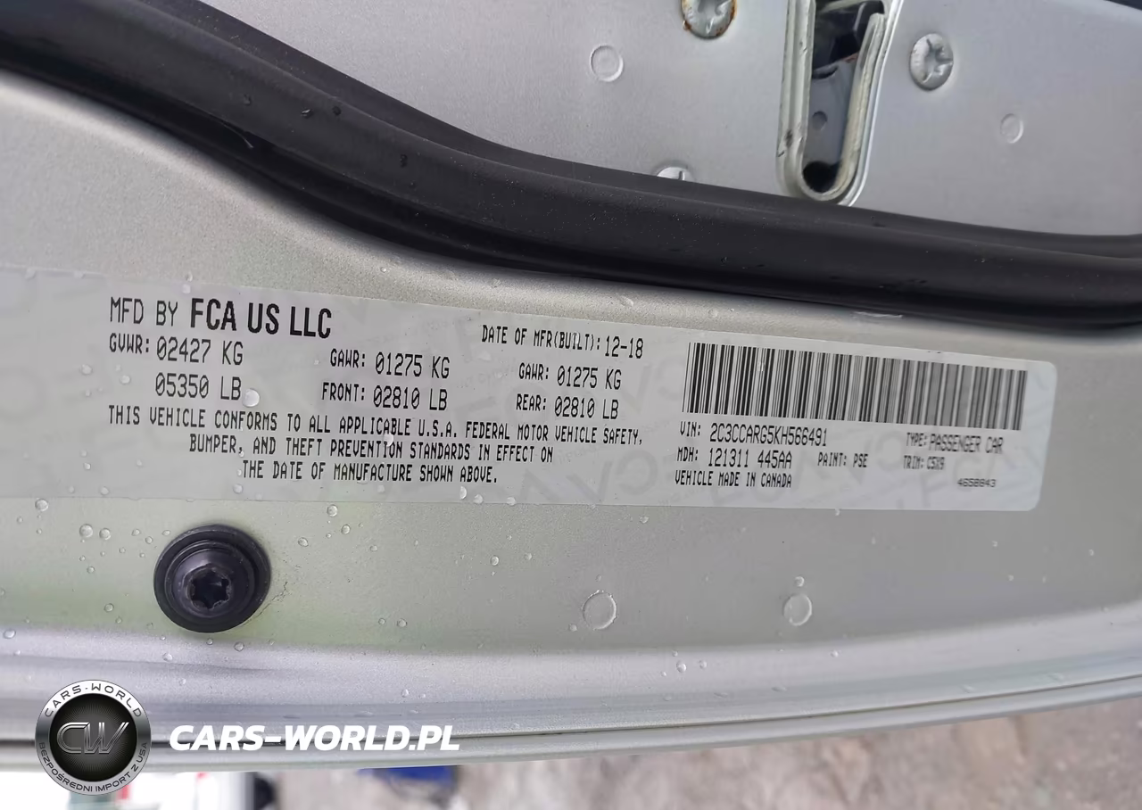 2019 Chrysler 300 Touring VIN:2C3CCARG5KH566491 - 9