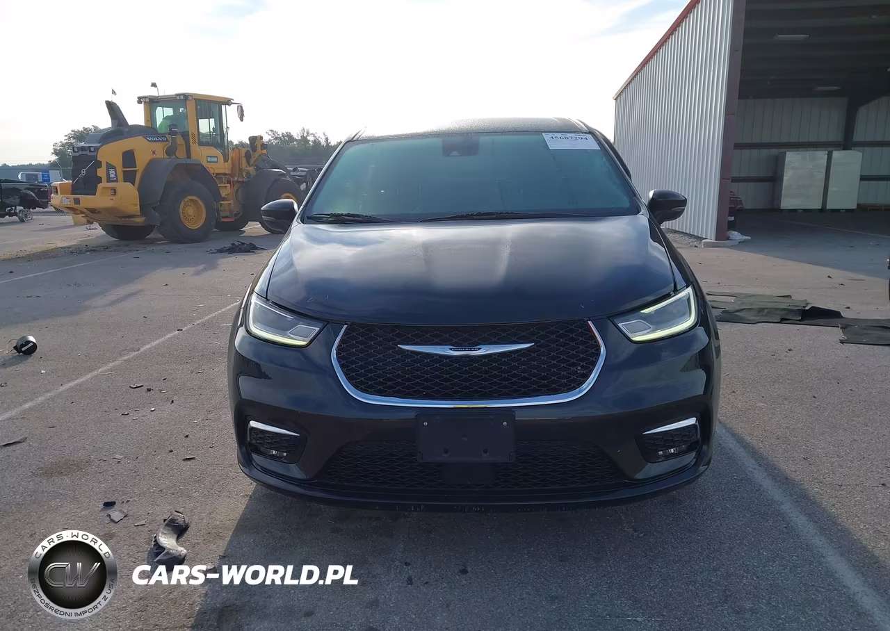 2023 Chrysler Pacifica Touring L VIN:2C4RC1BG6PR560278 - 12