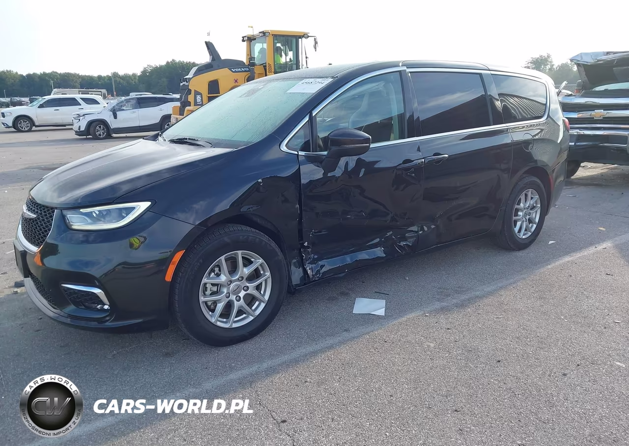 2023 Chrysler Pacifica Touring L VIN:2C4RC1BG6PR560278 - 2