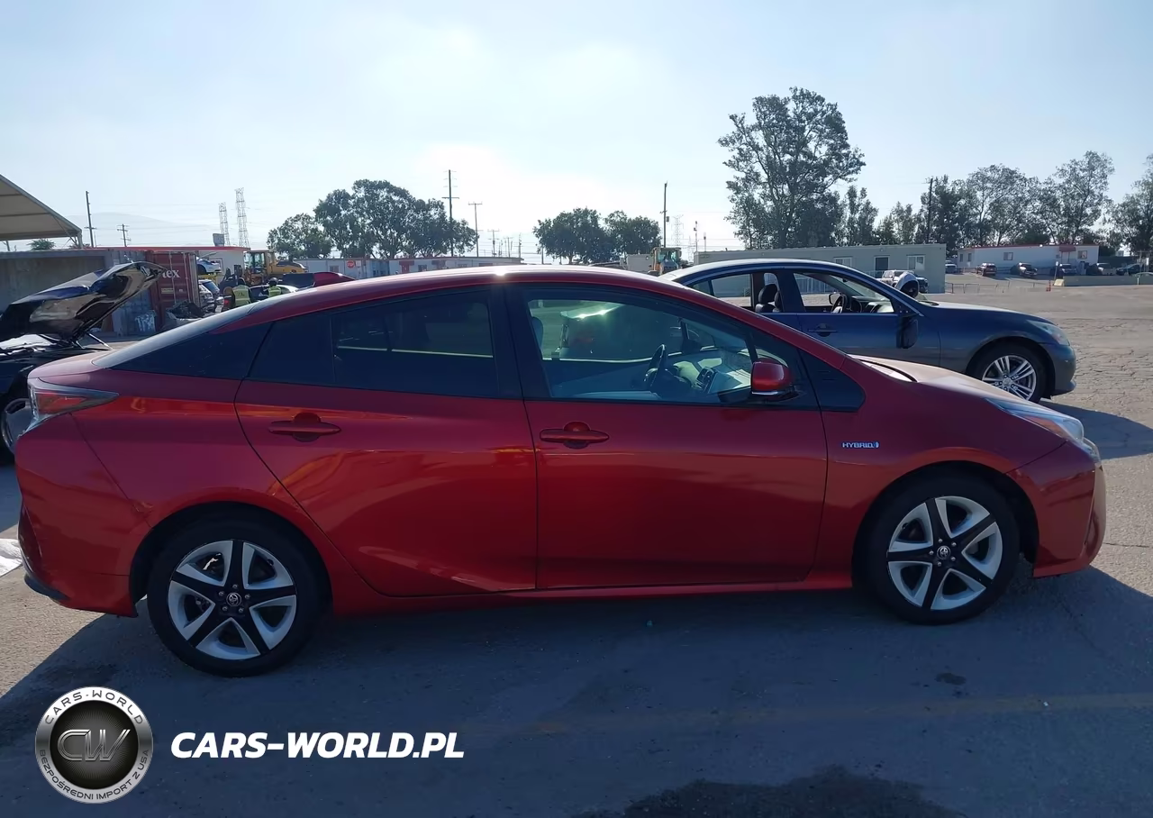 2016 Toyota Prius Three Touring VIN:JTDKARFU7G3521052 - 14