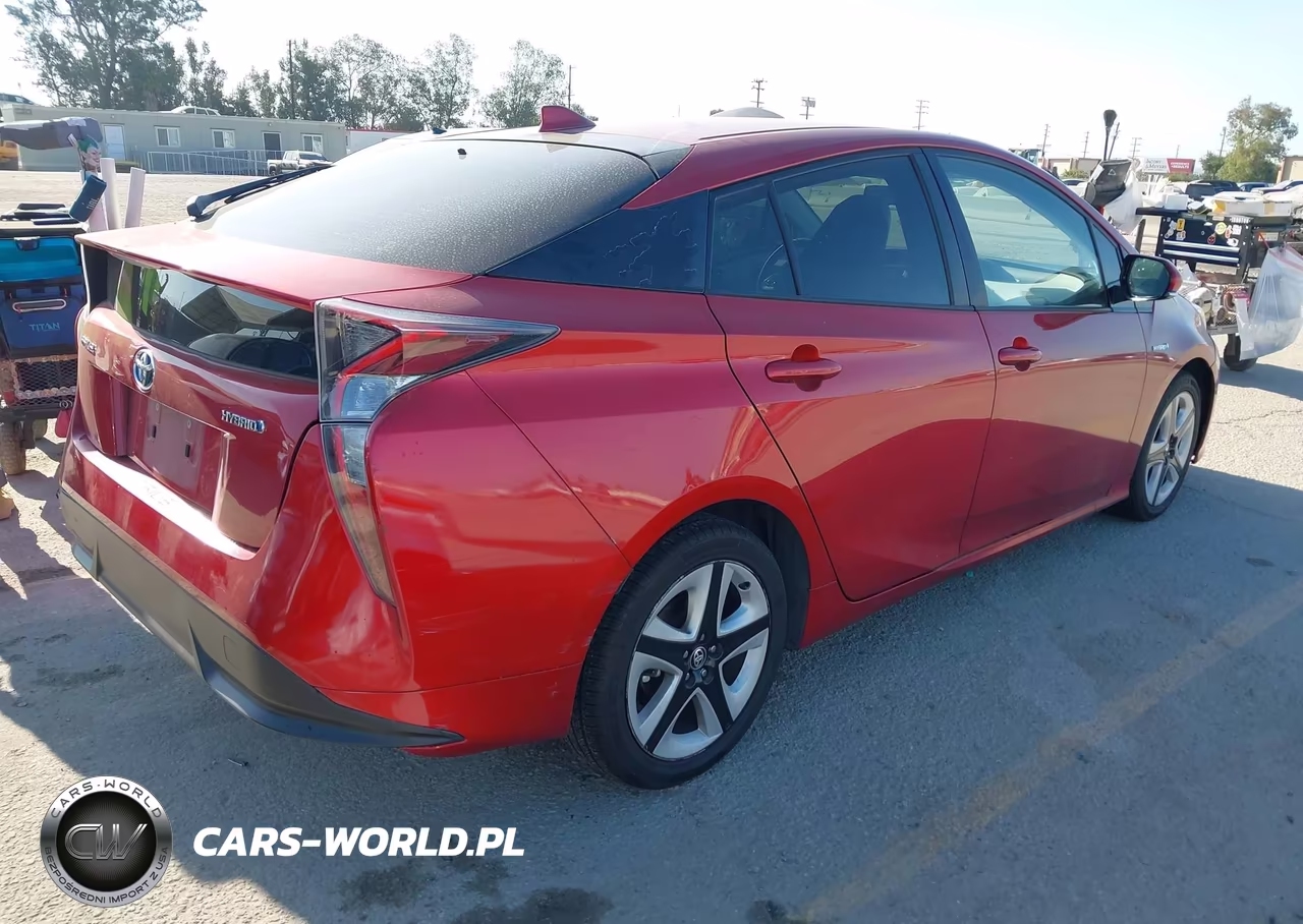 2016 Toyota Prius Three Touring VIN:JTDKARFU7G3521052 - 4