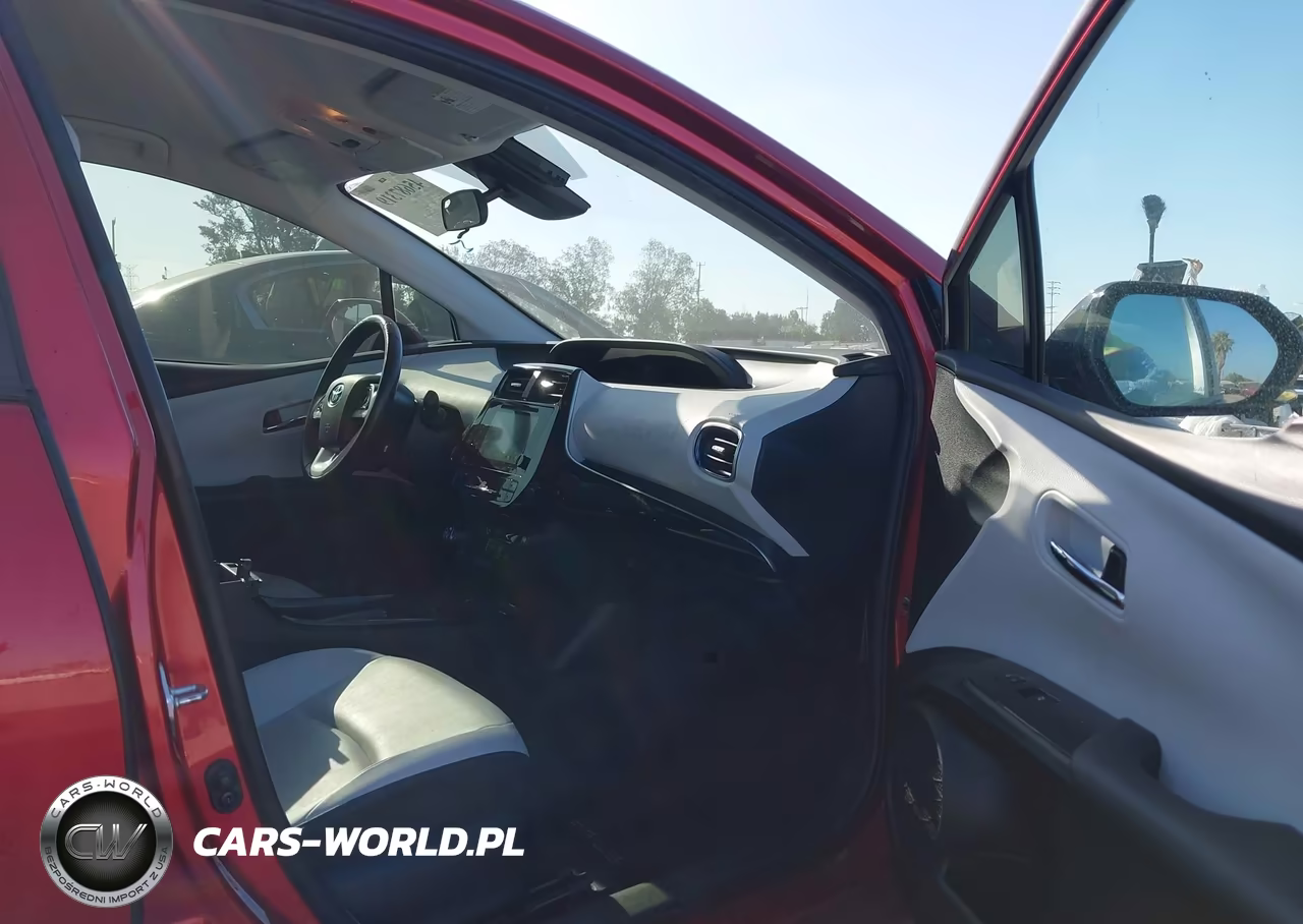2016 Toyota Prius Three Touring VIN:JTDKARFU7G3521052 - 5
