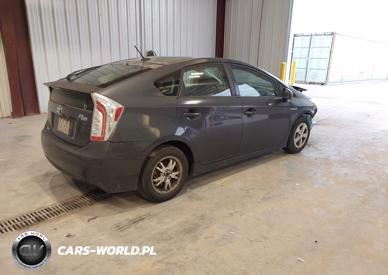 2012 Toyota Prius Three VIN:JTDKN3DU5C5509940 - 4