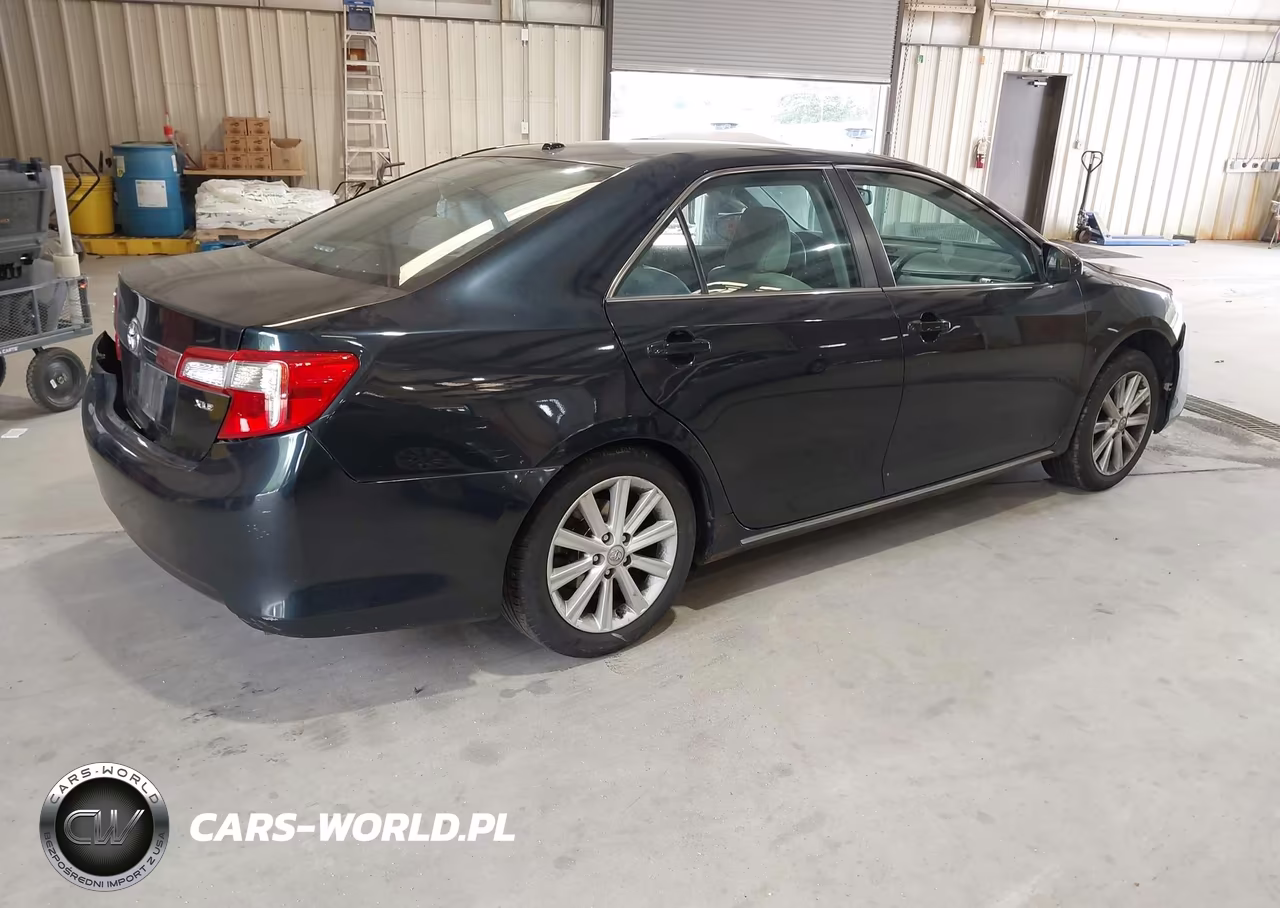 2014 Toyota Camry Xle V6 VIN:4T1BK1FK4EU541341 - 4