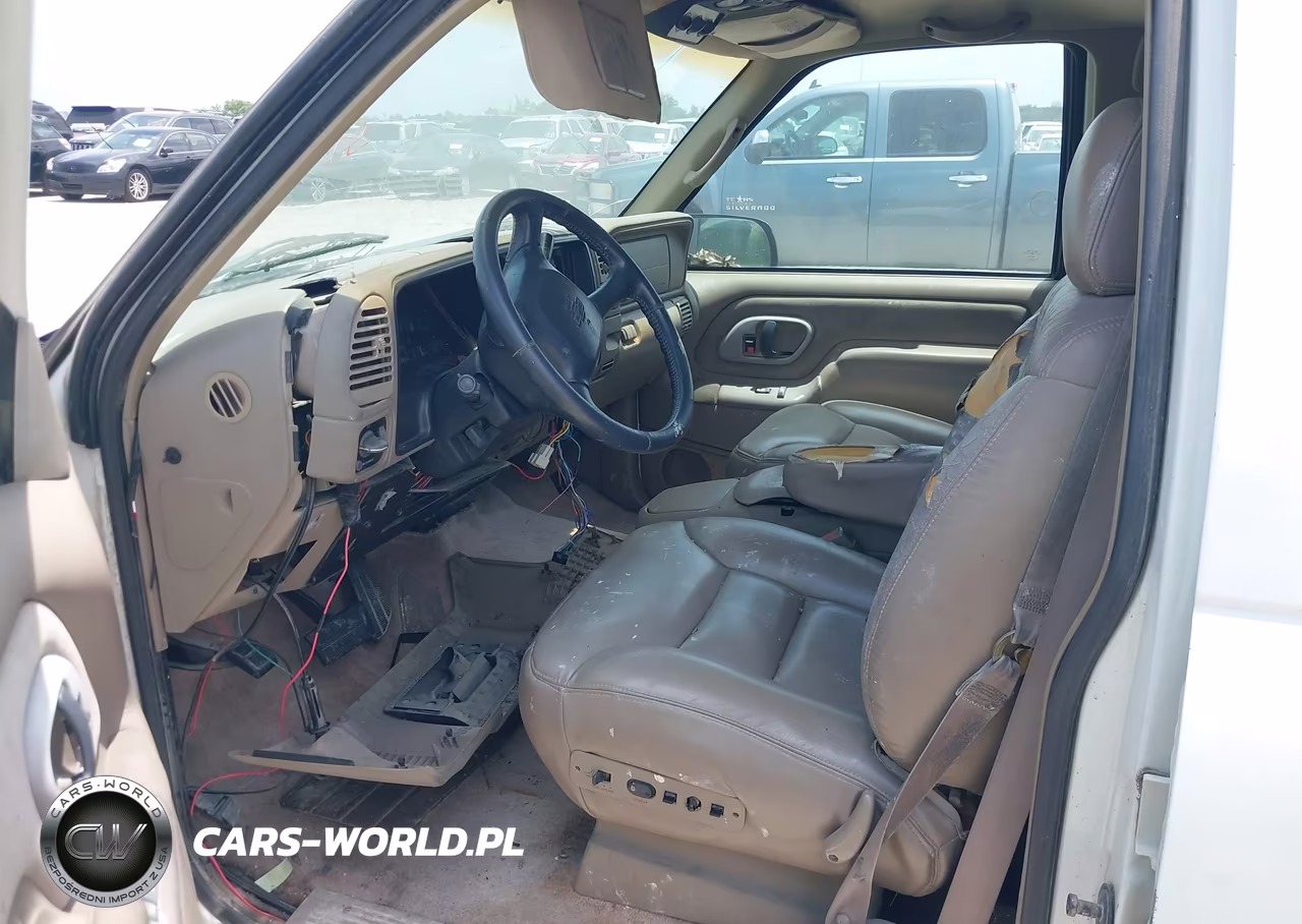 1999 Chevrolet Suburban 1500 Lt VIN:3GNEC16R7XG131058 - 12