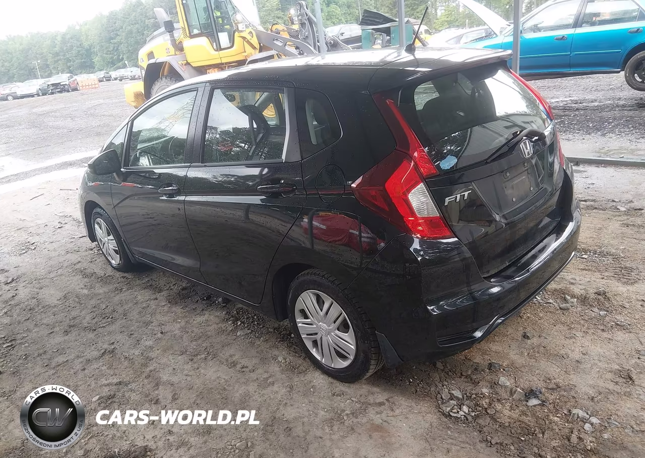 2018 Honda Fit Lx VIN:3HGGK5H42JM723555 - 3