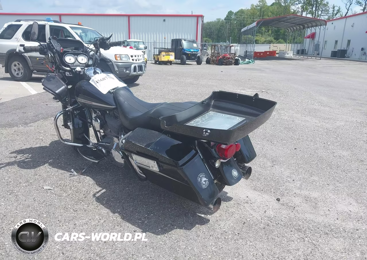 2005 Harley-Davidson Fltri VIN:1HD1FSW105Y607117 - 3