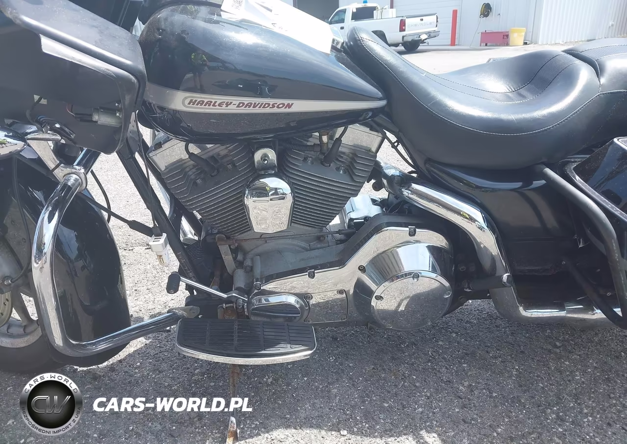 2005 Harley-Davidson Fltri VIN:1HD1FSW105Y607117 - 9
