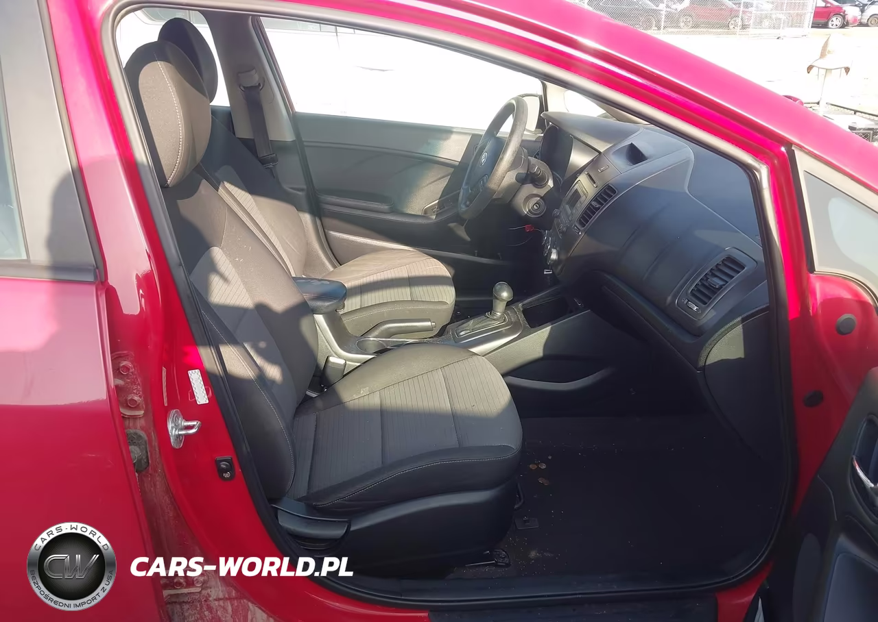 2015 Kia Forte Lx VIN:KNAFX4A6XF5421703 - 5