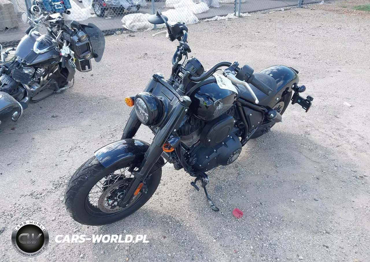 2024 Indian Motorcycle Co. Chief Bobber VIN:56KDLCAG2R3014879 - 2