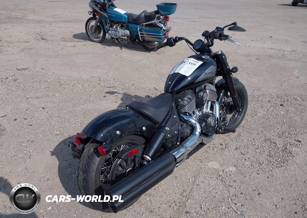 2024 Indian Motorcycle Co. Chief Bobber VIN:56KDLCAG2R3014879 - 4