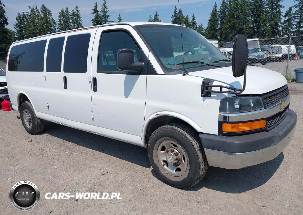 2018 Chevrolet Express 3500 Lt