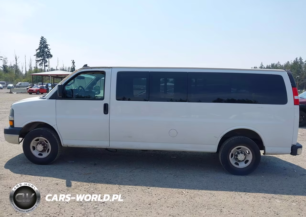 2018 Chevrolet Express 3500 Lt VIN:1GAZGPFG1J1291421 - 15