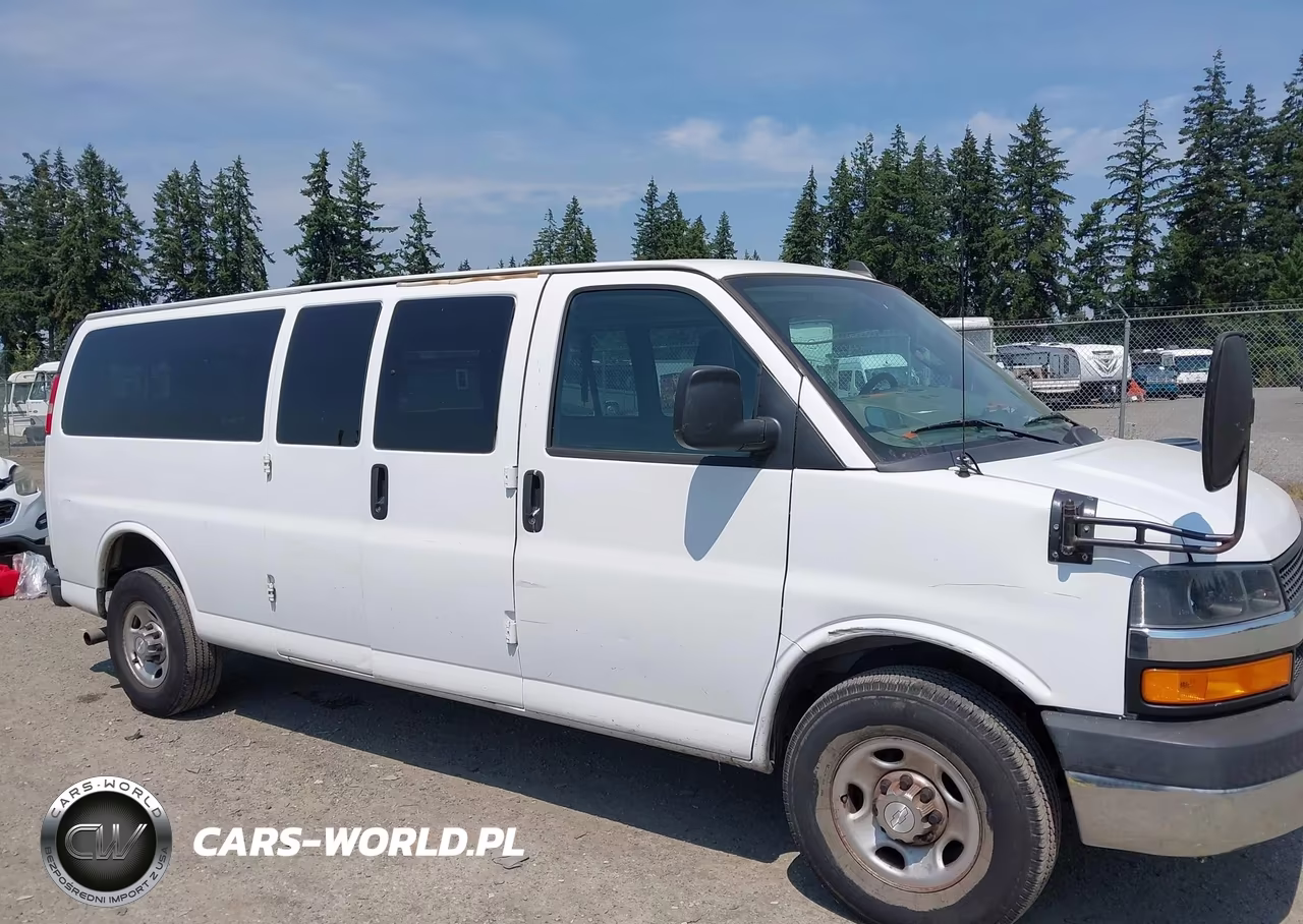 2018 Chevrolet Express 3500 Lt VIN:1GAZGPFG1J1291421 - 20