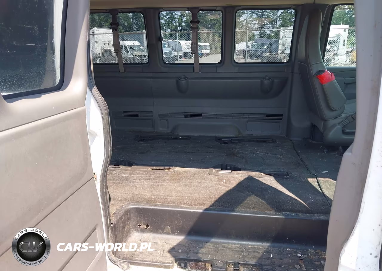 2018 Chevrolet Express 3500 Lt VIN:1GAZGPFG1J1291421 - 8
